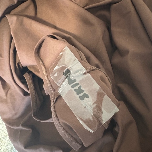 NWT SKIMS Sculpting Swim Ruched One Piece Swimsuit in Cocoa Size 3X - Picture 6 of 6